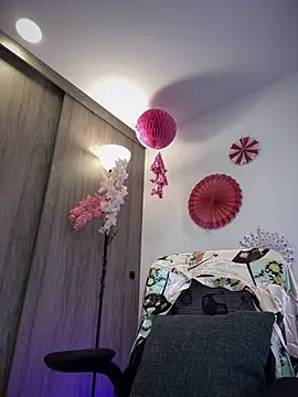 Rae Lil White online show from 03.21.25