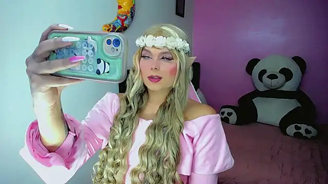 Snapshot of SweetKim21 chatting on 11.01.25 SweetKim21 online show from 11.01.25