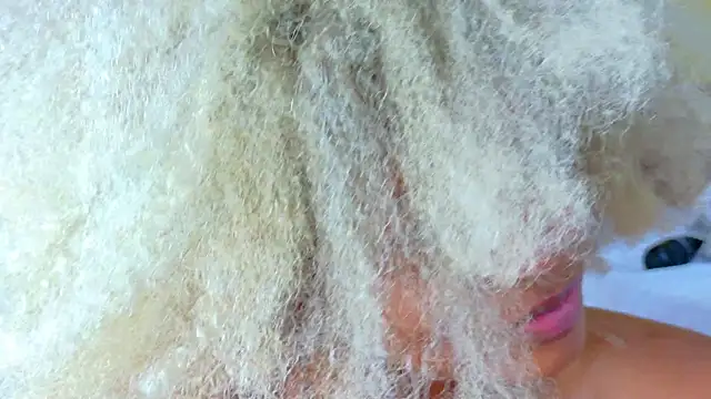 Squirter pussybomb online show from 12.11.24