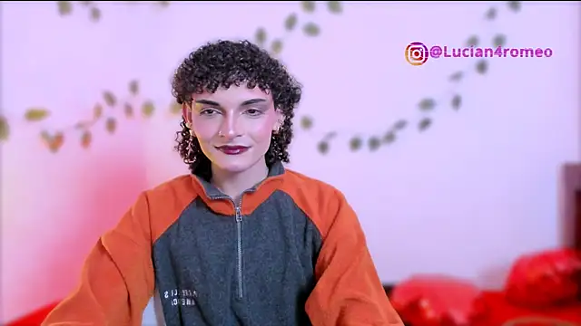 Snapshot of lucianromero chatting on 01.01.25 lucianromero online show from 01.01.25