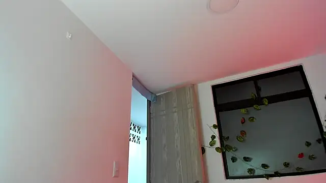 Snapshot of lucianromero chatting on 03.17.25 lucianromero online show from 03.17.25