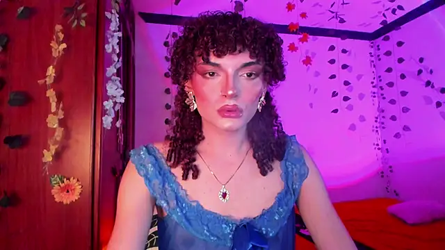 Snapshot of lucianromero chatting on 03.06.26 lucianromero online show from 03.06.26