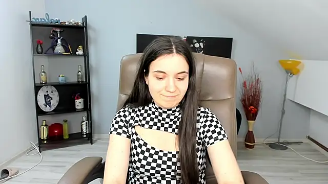 Snapshot of MelissaWiliam chatting on 02.18.25 MelissaWiliam online show from 02.18.25