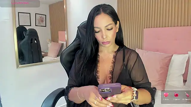 Dakota diaz  online show from 01.27.25