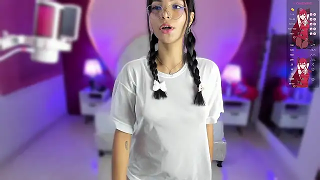 lauramartin1 online show from 02.08.25