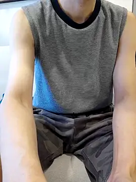 Snapshot of ori6 chatting on 12.21.24 ori6 online show from 12.21.24