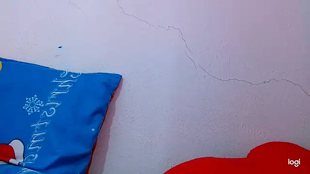 Snapshot of tomboyblue chatting on 02.08.25 tomboyblue online show from 02.08.25