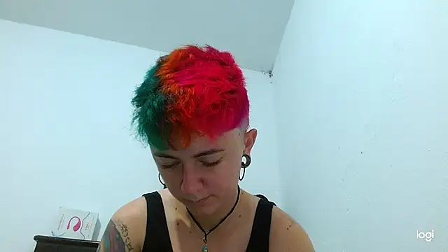 Snapshot of tomboyblue chatting on 02.14.25 tomboyblue online show from 02.14.25