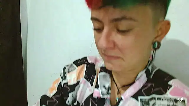 Snapshot of tomboyblue chatting on 02.26.25 tomboyblue online show from 02.26.25