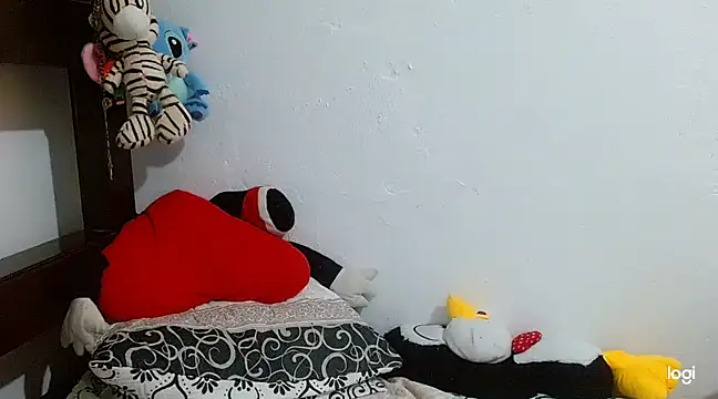 Snapshot of tomboyblue chatting on 03.01.25 tomboyblue online show from 03.01.25