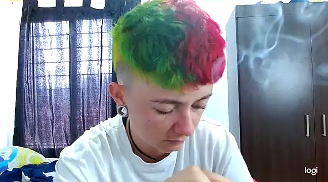 Snapshot of tomboyblue chatting on 03.13.25 tomboyblue online show from 03.13.25