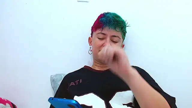 Snapshot of tomboyblue chatting on 11.17.25 tomboyblue online show from 11.17.25