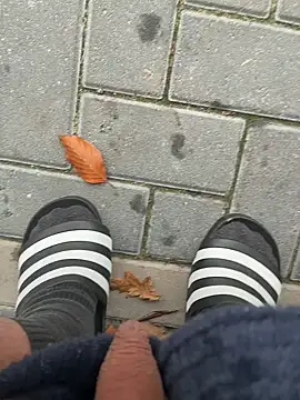 Snapshot of DurableFog chatting on 11.10.25 DurableFog online show from 11.10.25