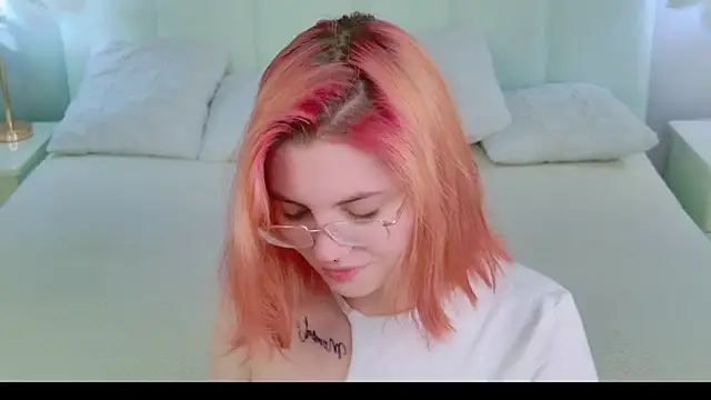 Lisa Adam online show from 01.24.25