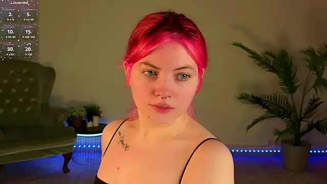 Snapshot of Lisa_Adam chatting on 06.19.26 Lisa Adam online show from 06.19.26