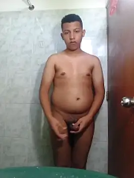 Fuenmayor40 online show from 12.18.25