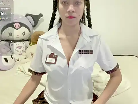 Snapshot of Oxxme__ chatting on 10.14.25 Oxxme online show from 10.14.25