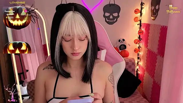 violet ch online show from 10.24.25