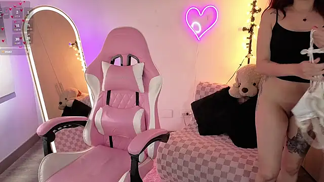 violet ch online show from 02.13.26