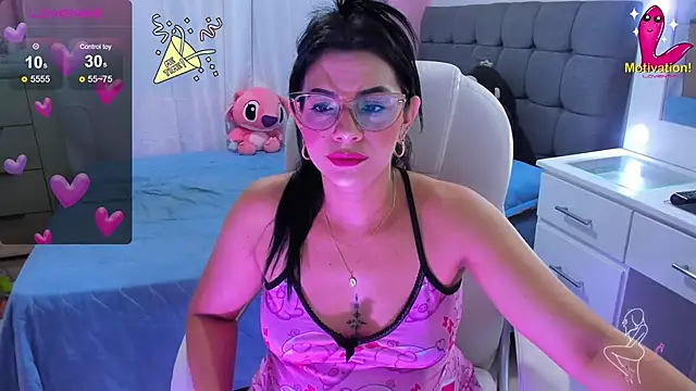 Snapshot of dahian_carter chatting on 12.21.24 dahian carter online show from 12.21.24