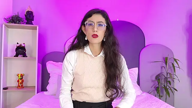 SophieGomez22 online show from 04.04.26