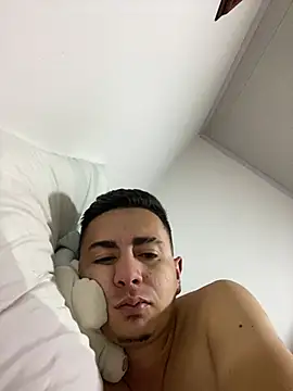 DanielGomez9 online show from 12.11.24