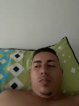 DanielGomez9 online show from 01.01.25