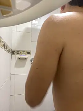 DanielGomez9 online show from 02.14.25