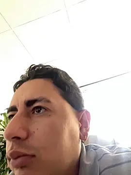 DanielGomez9 online show from 03.14.25