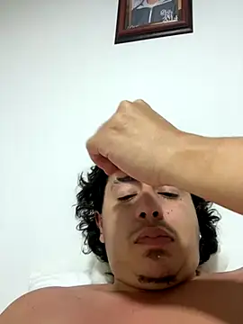 DanielGomez9 online show from 10.14.25