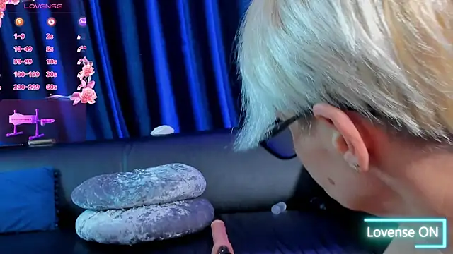 RosaCatalleya online show from 10.07.25