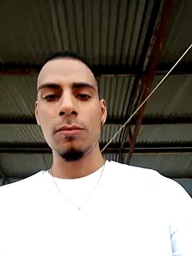 Snapshot of bonehur chatting on 03.20.25 bonehur online show from 03.20.25