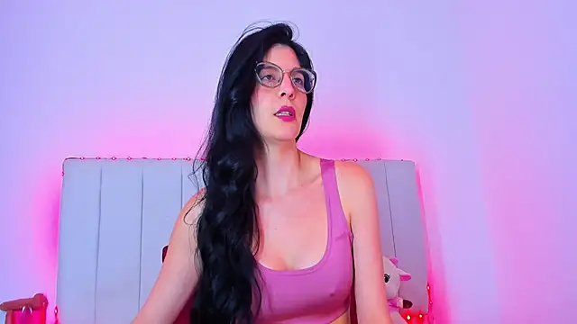 Snapshot of caro_lyne_ chatting on 05.28.26 caro lyne online show from 05.28.26