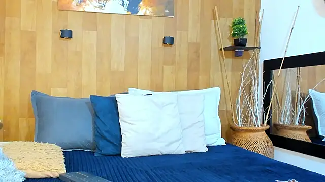 marianaa90 online show from 10.25.25