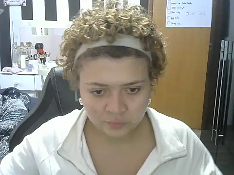 Snapshot of RuthBunny chatting on 06.09.26 RuthBunny online show from 06.09.26