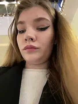 Snapshot of Holy_Tereza chatting on 12.14.24 Holy Tereza online show from 12.14.24