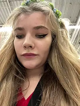 Snapshot of Holy_Tereza chatting on 12.22.24 Holy Tereza online show from 12.22.24