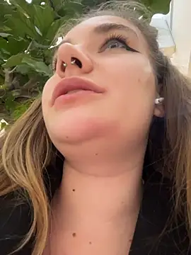 Holy Tereza online show from 03.04.26