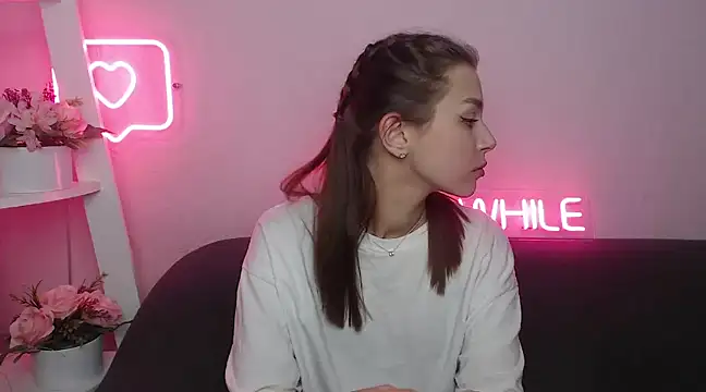 MilanaAngelAs online show from 01.28.25