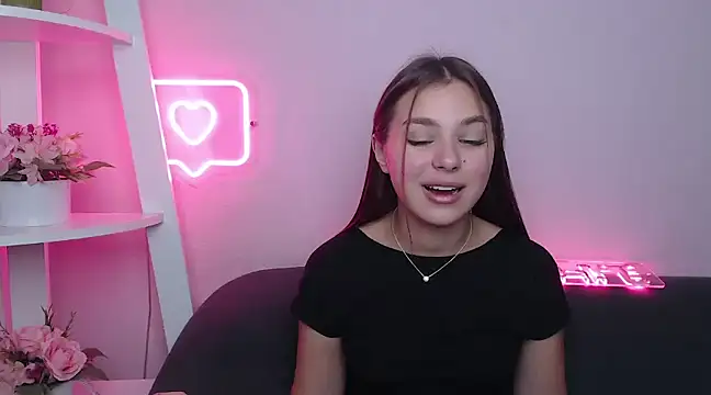 MilanaAngelAs online show from 02.14.25