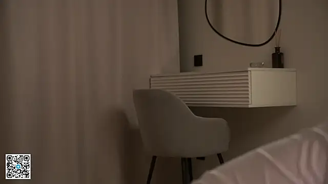 CarmenMoore26 online show from 03.04.26