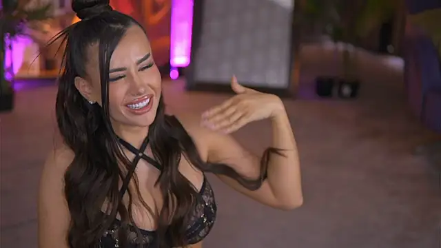 EvaZane online show from 02.14.25