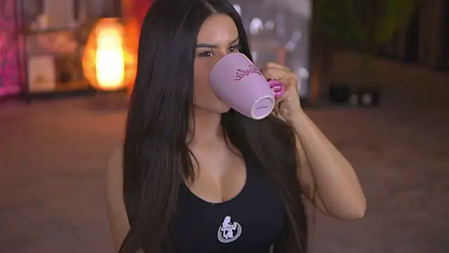 EvaZane online show from 03.10.25