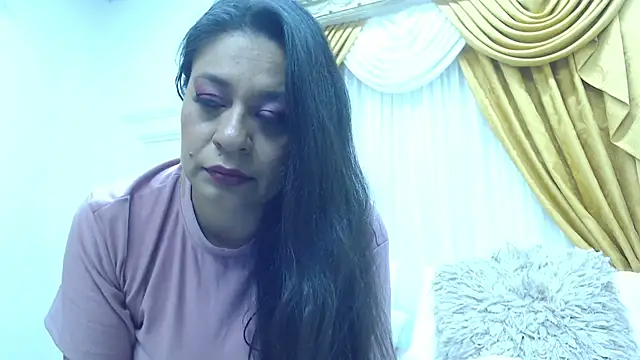 MiaCallie online show from 03.07.25