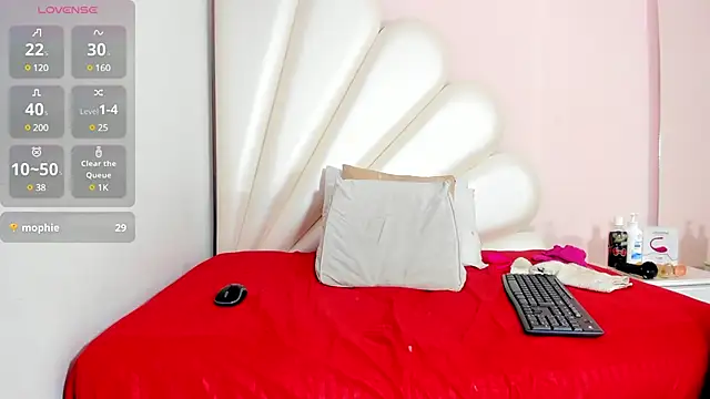 Lorena Hawkins online show from 02.02.25