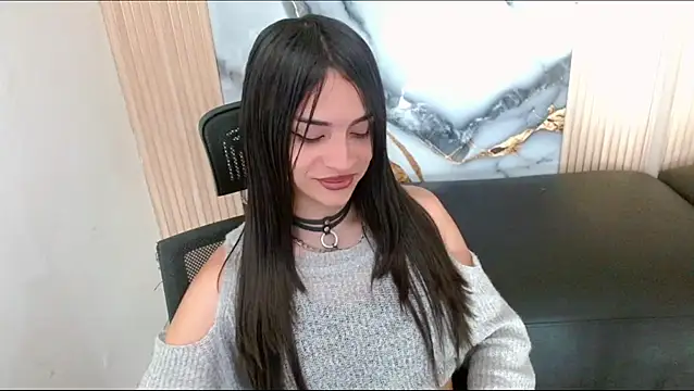 Snapshot of Dollbehavior_ chatting on 09.28.25 Dollbehavior online show from 09.28.25