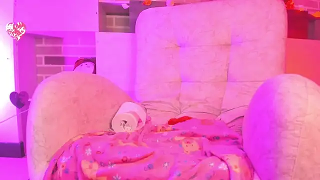 Rousse Collinss online show from 02.14.25