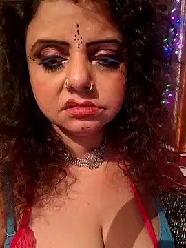 Snapshot of Maaya66 chatting on 12.10.24 Maaya66 online show from 12.10.24