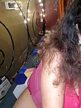 Snapshot of Maaya66 chatting on 12.23.24 Maaya66 online show from 12.23.24