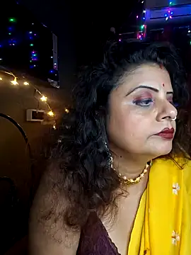 Snapshot of Maaya66 chatting on 01.19.25 Maaya66 online show from 01.19.25